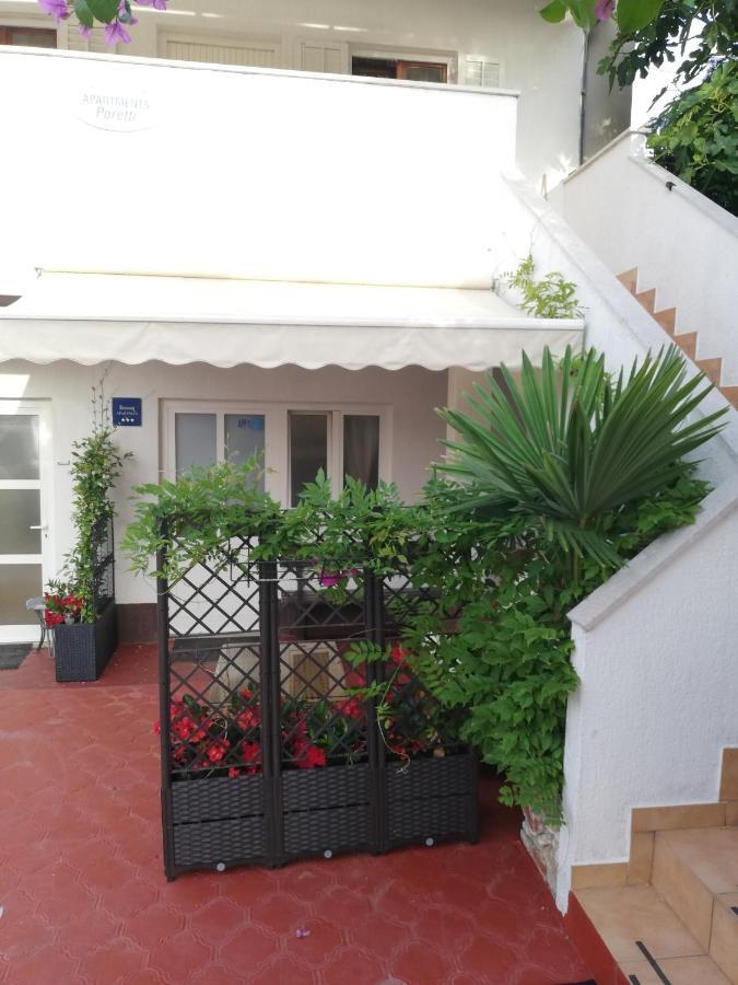Apartments Poretti For 2,In Center Parking Free In The Yard,6 Min Beach Walk Rovinj Exteriör bild